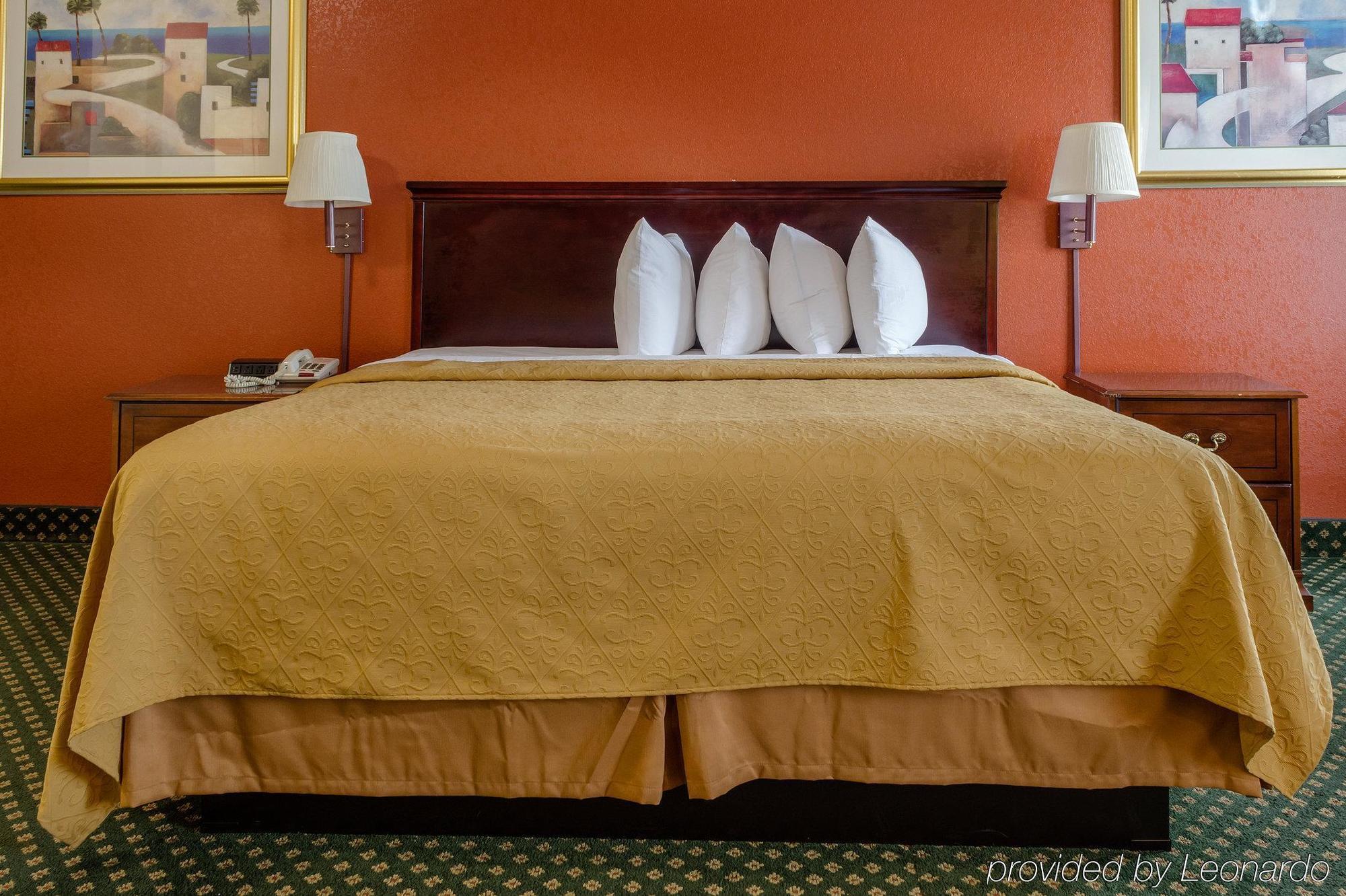 Econo Lodge Inn & Suites Philadelphia Exterior foto